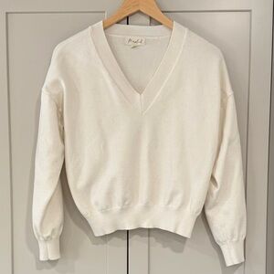 EUC Marled Cream V-Neck Cropped Sweater - Sz M